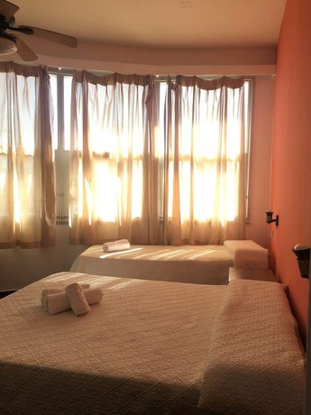 Imagen de la habitación del Hotel Alc&aacute;zar, PIRIAPOLIS. Foto 9