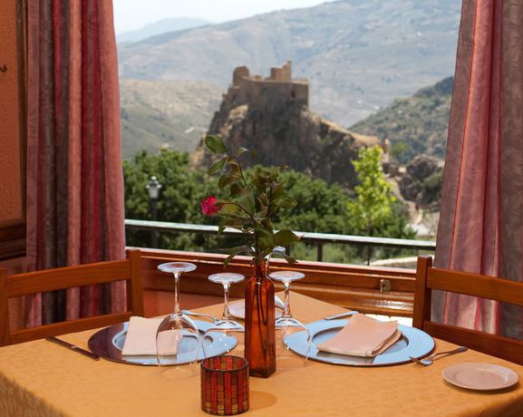 Imagen del bar/restaurante del Hotel Alcadima. Foto 5