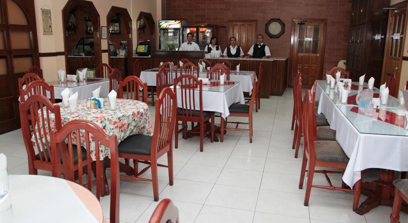 Imagen del bar/restaurante del Hotel Alcala, David. Foto 3