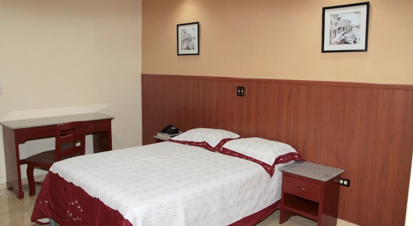 Imagen de la habitación del Hotel Alcala, David. Foto 5