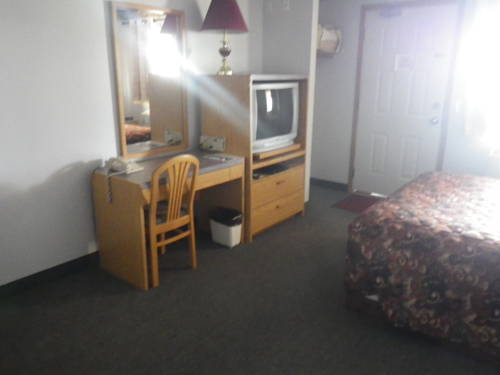 Imagen de la habitación del Hotel Alcan Motor Inn. Foto 5