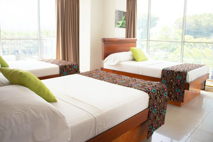 Imagen de la habitación del Hotel Alcarav&aacute;n. Foto 8