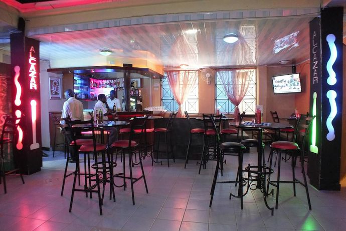 Imagen del bar/restaurante del Hotel Alcazar, Ciudad de Kakamega. Foto 4