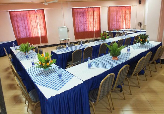 Imagen del bar/restaurante del Hotel Alcazar, Ciudad de Kakamega. Foto 5