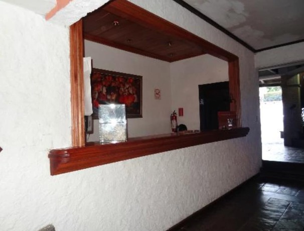 Imagen de los interiores del Hotel Alcazar De Do&ntilde;a Victoria. Foto 17