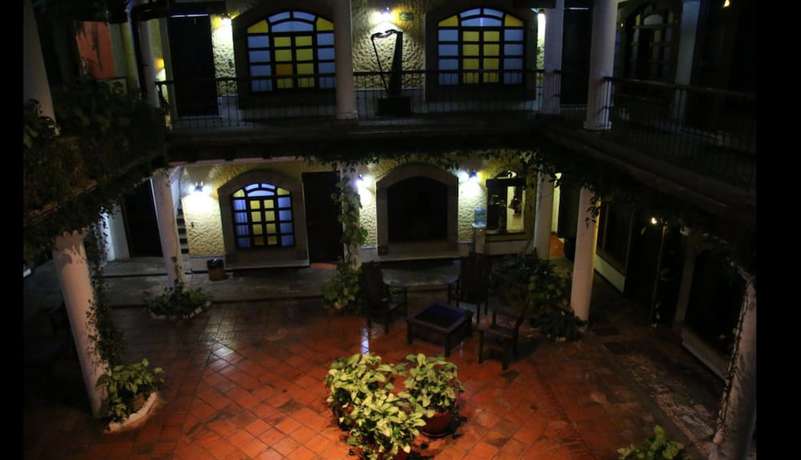 Imagen de los interiores del Hotel Alcazar De Do&ntilde;a Victoria. Foto 18