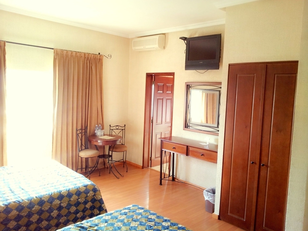 Imagen de la habitación del Hotel Alcazar, Guadalajara. Foto 11