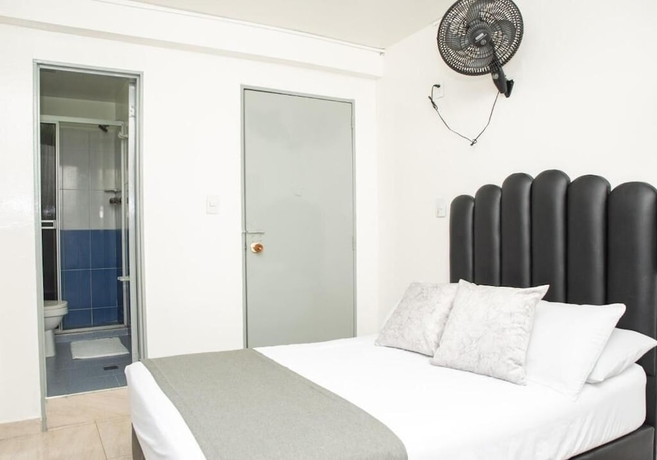 Imagen de la habitación del Hotel Alcazar Medellin. Foto 3