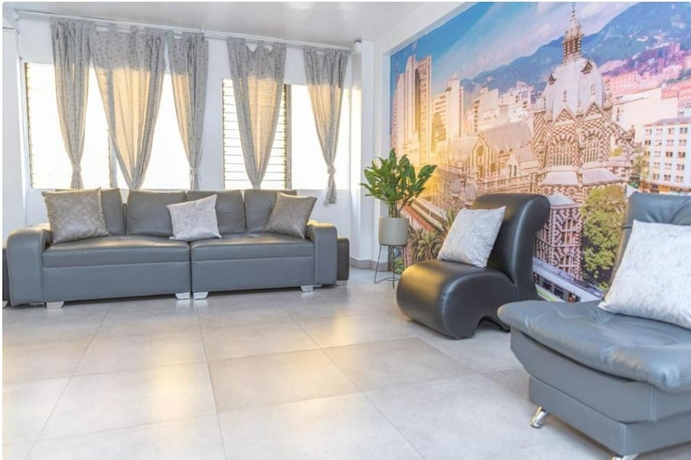Imagen de los interiores del Hotel Alcazar Medellin. Foto 13