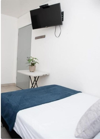 Imagen de la habitación del Hotel Alcazar Medellin. Foto 10