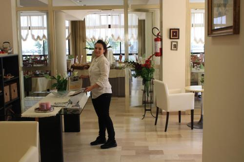 Imagen general del Hotel Alcazar, Rimini. Foto 3