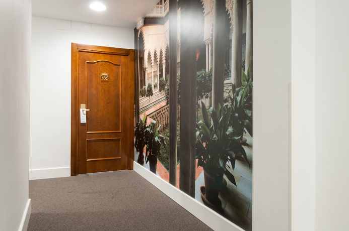 Imagen de los interiores del Hotel Alcazar, Sevilla. Foto 15