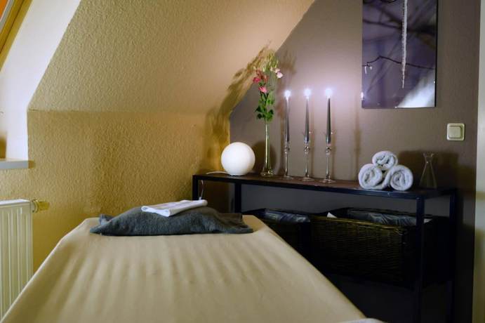 Imagen de la habitación del Hotel Alcedo. Foto 13