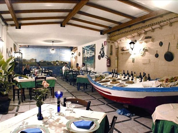 Imagen del bar/restaurante del Hotel Alceste. Foto 5