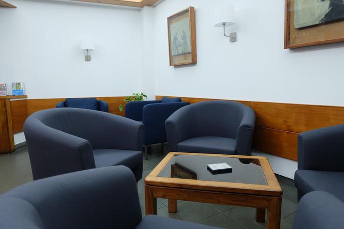 Imagen de los interiores del Hotel Alcides. Foto 11