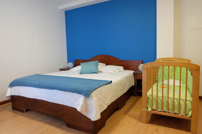 Imagen de la habitación del Hotel Alcides. Foto 6