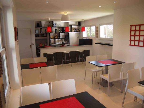 Imagen de los interiores del Hotel Alcif. Foto 7