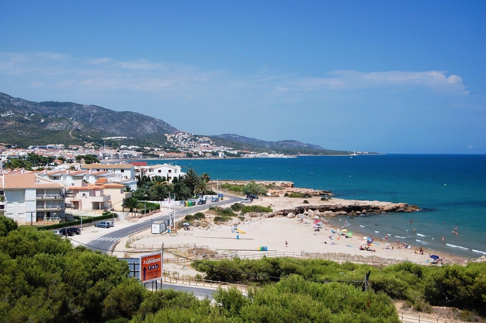 Imagen de los exteriores del Hotel Alcoceber Suites. Foto 10