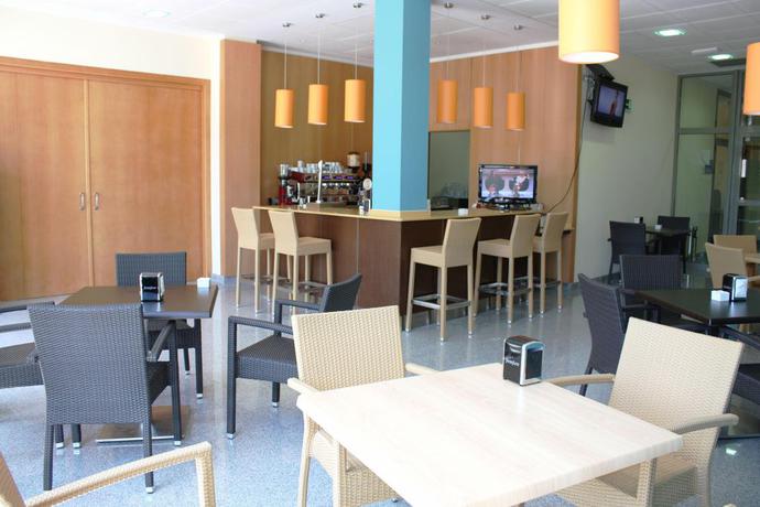 Imagen general del Hotel Alcocebre Suites. Foto 10