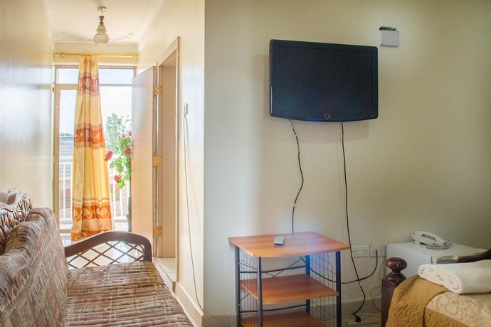 Imagen de la habitación del Hotel Alcom. Foto 11