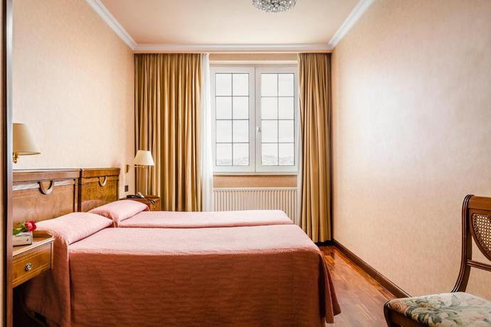 Imagen de la habitación del Hotel Alcomar. Foto 5