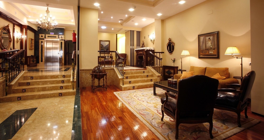 Imagen de los interiores del Hotel Alcomar. Foto 16