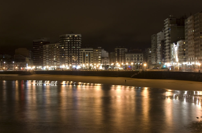 Imagen de los exteriores del Hotel Alcomar. Foto 15