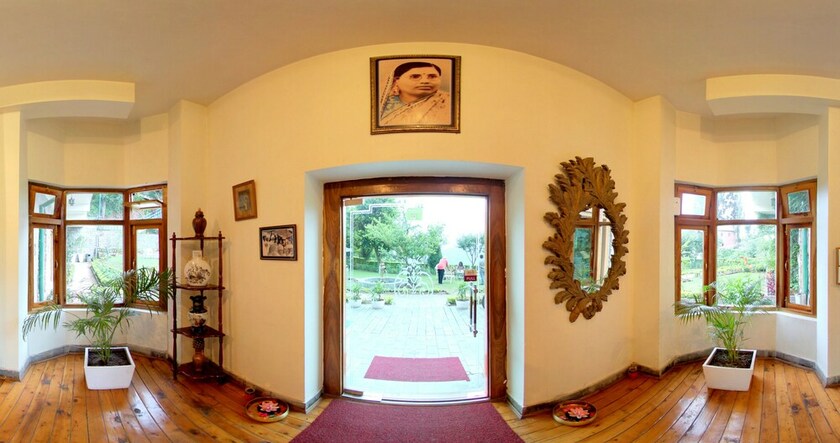 Imagen de los interiores del Hotel Alcor Spa Resort Kasauli. Foto 33
