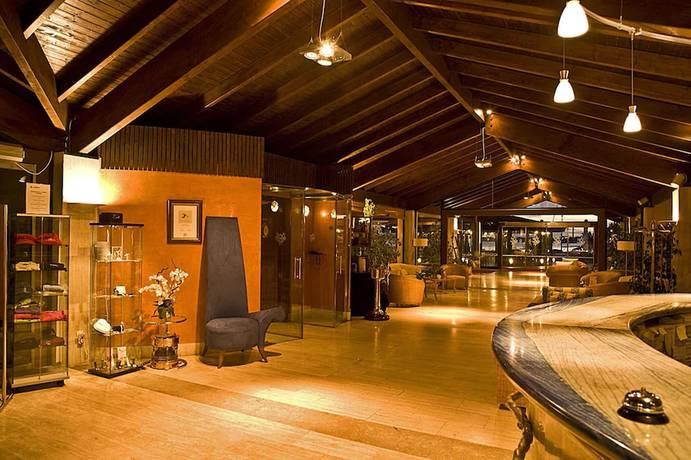 Imagen de los interiores del Hotel Alcudiamar Marina Residence. Foto 13