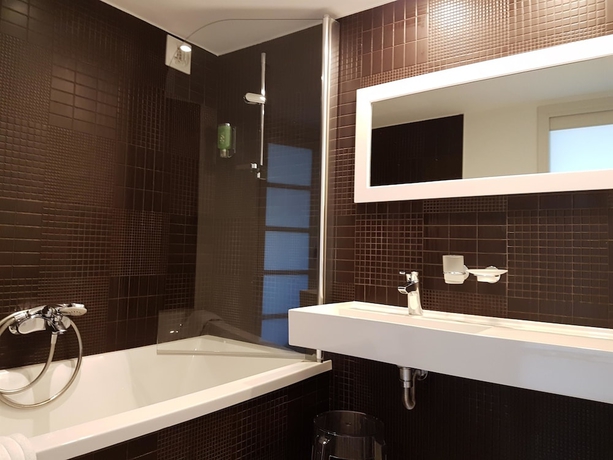 Imagen de la habitación del Hotel Alcyon, Porto Vecchio. Foto 5
