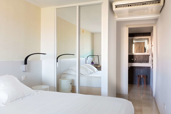 Imagen de la habitación del Hotel Alcyon, Porto Vecchio. Foto 9