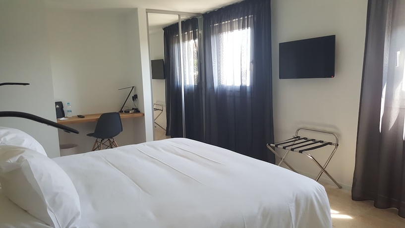 Imagen de la habitación del Hotel Alcyon, Porto Vecchio. Foto 12