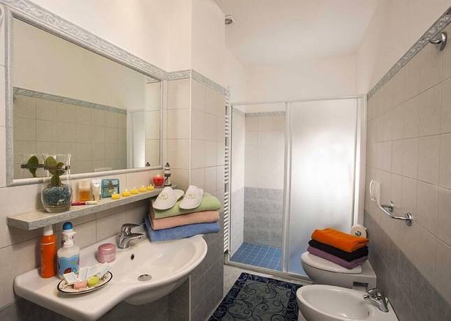 Imagen de la habitación del Hotel Alda Amelia. Foto 12