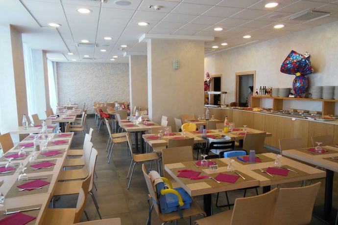 Imagen del bar/restaurante del Hotel Alda Amelia. Foto 5