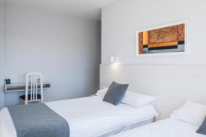 Imagen de la habitación del Hotel Alda Arteixo. Foto 10