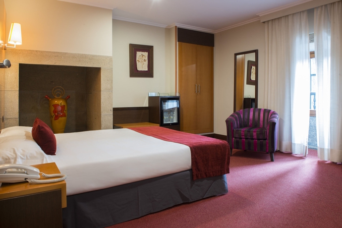 Imagen de la habitación del Hotel Alda Bonaval. Foto 7