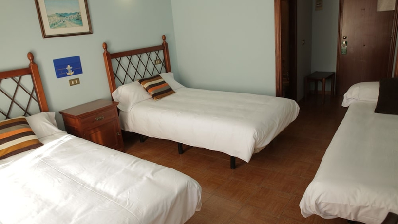 Imagen de la habitación del Hotel Alda Bueumar. Foto 4