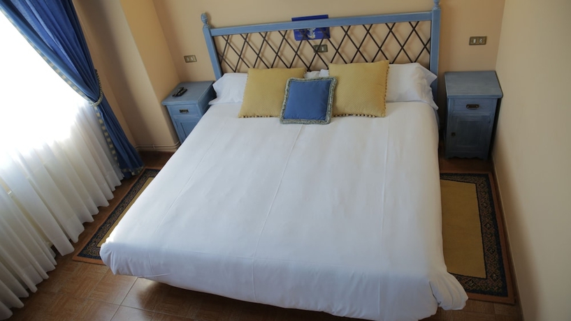 Imagen de la habitación del Hotel Alda Bueumar. Foto 10