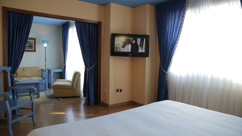 Imagen de la habitación del Hotel Alda Bueumar. Foto 11