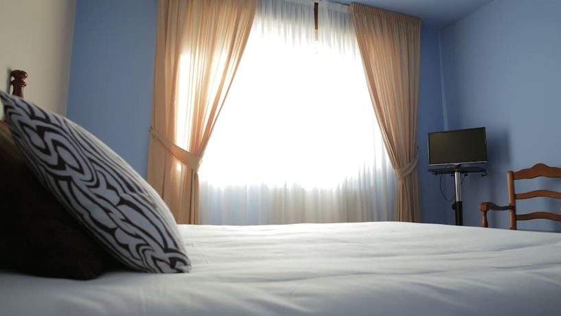 Imagen de la habitación del Hotel Alda Bueumar. Foto 15