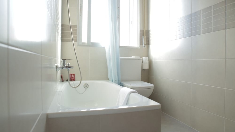 Imagen de la habitación del Hotel Alda Bueumar. Foto 17