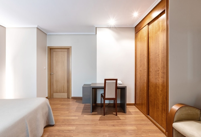 Imagen de la habitación del Hotel Alda Carballo. Foto 11