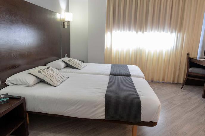 Imagen de la habitación del Hotel Alda Cardeña. Foto 4