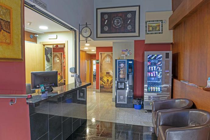 Imagen de los interiores del Hotel Alda Cardeña. Foto 10