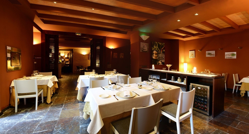 Imagen del bar/restaurante del Hotel Alda Castillo De Olite. Foto 2