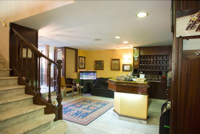 Imagen de los interiores del Hotel Alda Centro Gijón. Foto 17