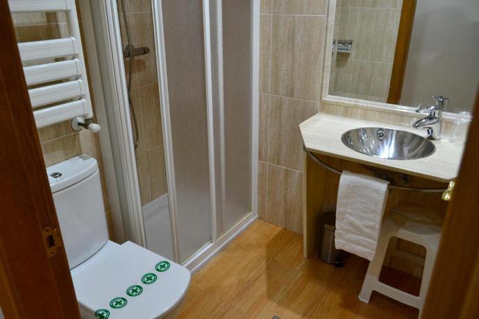 Imagen de la habitación del Hotel Alda Centro Oviedo. Foto 6