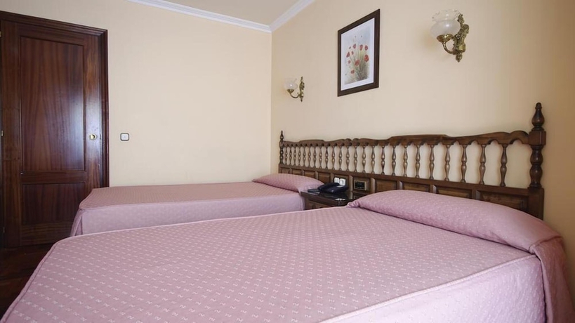 Imagen de la habitación del Hotel Alda Centro Pontevedra. Foto 12