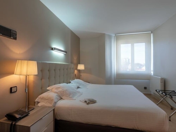 Imagen de la habitación del Hotel Alda Don Carlos. Foto 10