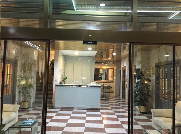 Imagen de los interiores del Hotel Alda Don Carlos. Foto 19